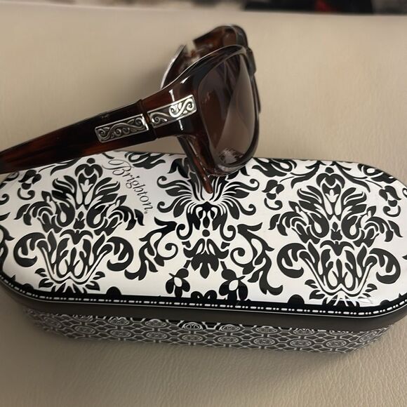 Brighton All Summer Long sunglasses - Picture 3 of 7